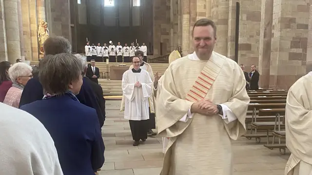 Stefan Kopf beim Auszug aus dem Dom | Foto: Gadinger/gratis