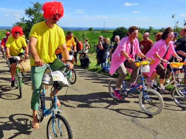 3 Spaß auf dem Klapprad (Kalmit) | Foto: Gerhard Syring-Lingenfelder