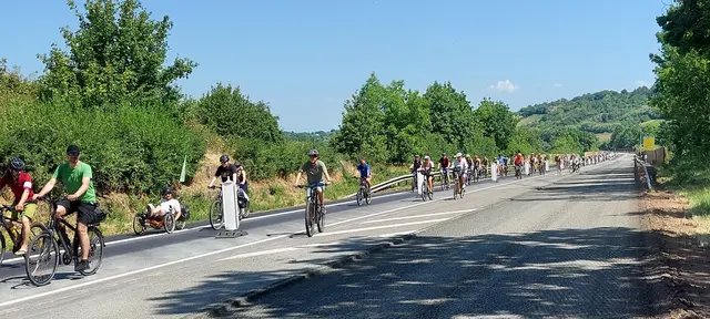 Fahrrad-Demo auf der B10 im Jahr  2023  | Foto: W. Herzog