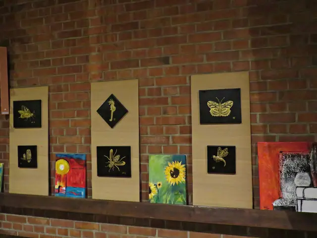 Noch von der vorherigen Ausstellung von Monika Kupper | Foto: Brigitte Melder