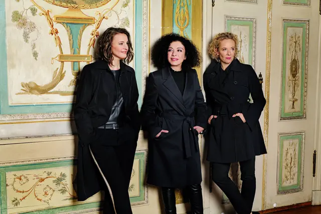 Von rechts: Katja Riemann, Marianna Shirinyan und Franziska Hölscher | Foto: MKnickriem