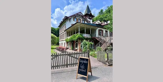 Königsmühlen-Café in Neustadt: Winteröffnungszeiten mit hausgemachten Kuchen, Waffeln &amp; Suppe | Foto: Camphill Lebensgemeinschaften RLP