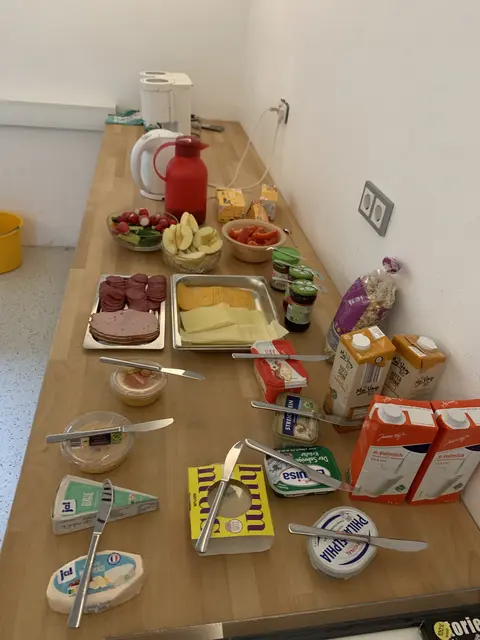 Das Buffet für die Landesleitung am Samstagmorgen im Pfadfinderzentrum Kurpfalz | Foto: Peter Krietemeyer