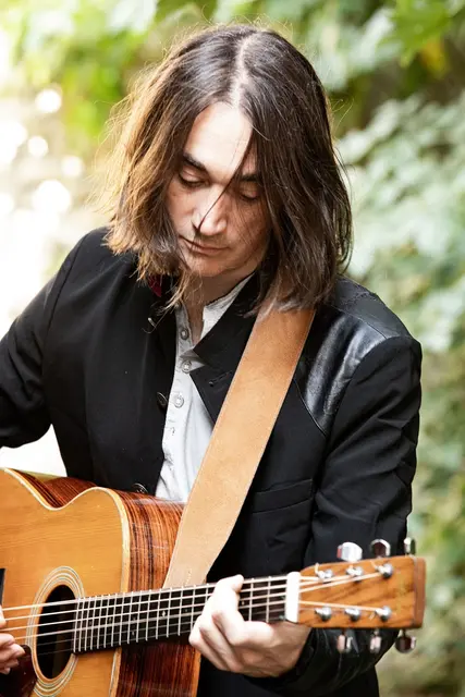 Neues Album im Gepäck: Singer-Songwriter Andrew Cadie kommt nach Trippstadt | Foto: Gregor Dittmer
