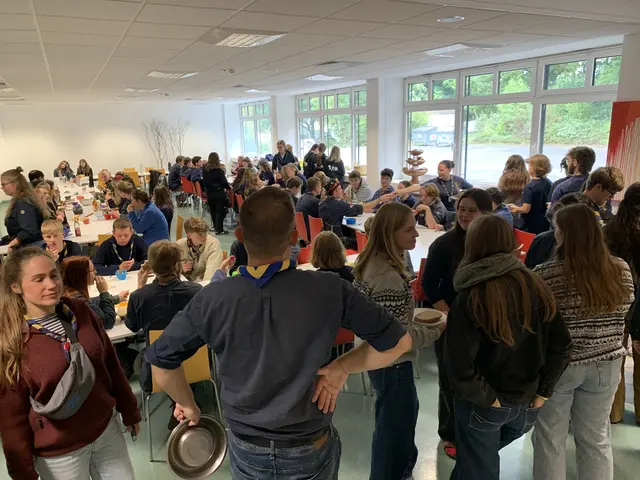 Mittagessen in der Mensa - es gibt ein kaltes Buffet | Foto: Peter Krietemeyer