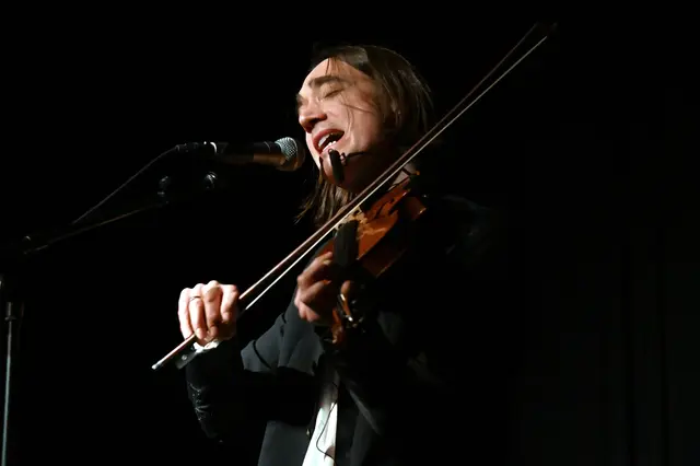 Energiegeladene und bewegene Soul-Folk-Songs: Andrew Cadie kommt nach Trippstadt | Foto: Sabine Büttner