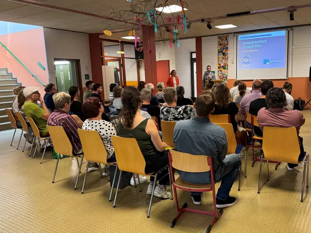 Der Danziger Platz im Landauer Horst soll schöner und grüner werden: Beim Werkstattverfahren planen die Landauerinnen und Landauer mit | Foto: Stadt Landau