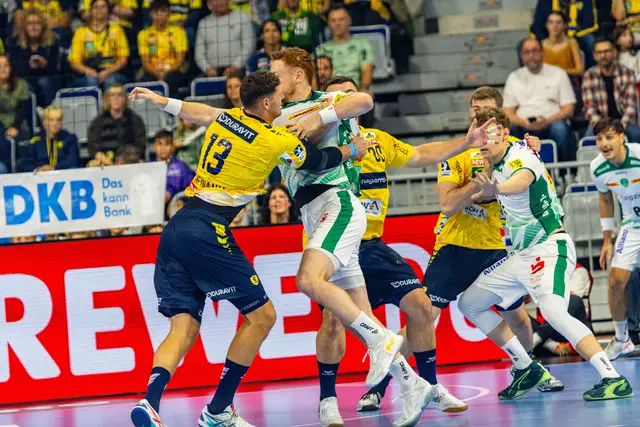 Sebastian Heymann und Jannik Kohlbacher in der Defensive  | Foto: Wolfgang Neuberth