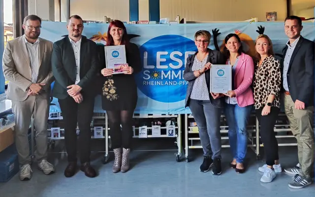 Gruppenfoto Preisträger Lesesommer Rheinland-Pfalz 2025 | Foto: LBZ Brauckhoff