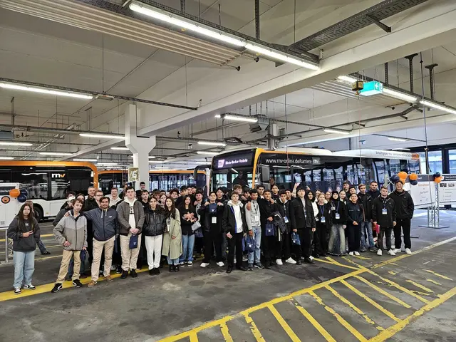 Unter dem Motto „Future Tram DTI“ verbrachten die Schüler:innen einen Tag auf dem Mannheimer Betriebshof in der Möhlstraße. | Foto: DTI e.V.
