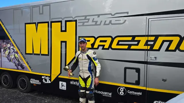 Markus Class startet auf Michelin-Reifen für das MH Racing-Team aus Böbingen | Foto: Frank Wick