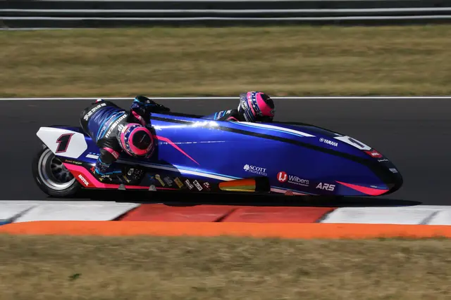 Harry Payne verteidigte mit seinem Beifahrer Kevin Rousseau in Oschersleben den Seitenwagen WM-Titel | Foto: Thomas Haas