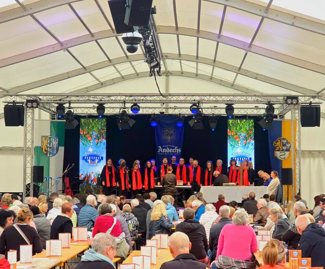 Gottesdienst im Bierfest-Zelt. | Foto: Gemeindeverwaltung Haßloch