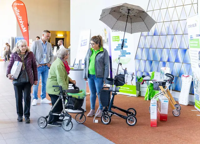 Fachkundige Beratung direkt am Stand erleben | Foto: Jürgen Rösner