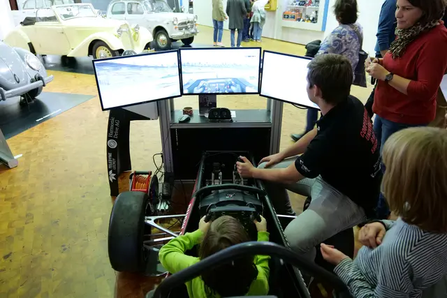 Rennfahrsimulator | Foto: Rennfahrsimulator, Bildquelle: TECHNOSEUM, Thomas Henne 