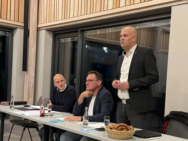 Brandl übergibt an Schardt | Foto: Liebel-CDU Rülzheim/gratis
