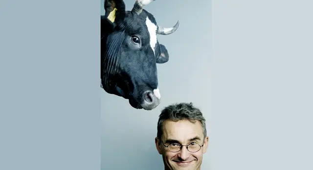 Martin Herrmann mit Kuh | Foto: Martin Steffen, Bochum