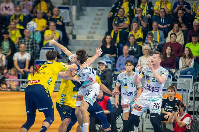 Harte Abwehrarbeit (7) Robert Timmermeister  | Foto: Wolfgang Neuberth