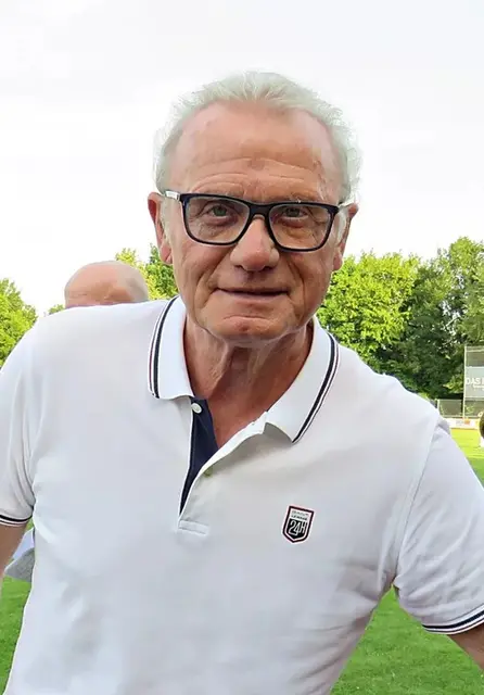 Fußballlegende und FCK-Ikone Hans-Peter Briegel feiert seinen 70. Geburtstag | Foto: Brigitte Melder