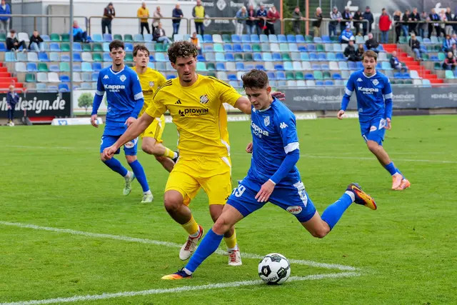 Nico Wiltz (vorne) treibt den Angriff des FK Pirmasens an – der Mittelfeldspieler überzeugte erneut auch als starker Vorbereiter. | Foto: Erik Stegner