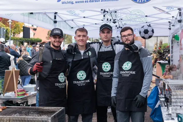 Danke an das Ehrenamt: ohne die vielen ehrenamtlichen Helfer wäre die Kerwe in Hagenbach nicht denkbar | Foto: Paul Needham
