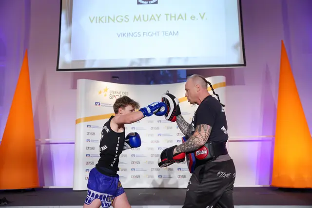 Pratzeneinheiten mit dem Bronzesieger WM 2025. | Foto: Copyright: Genoverband e.V. | Franz Fender