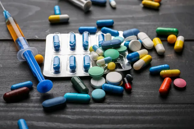 Durch die Einwirkung von Witterung und Feuchtigkeit wurden die Medizinprodukte unbrauchbar (Symbolfoto) | Foto: Pixel-Shot/stock.adobe.com