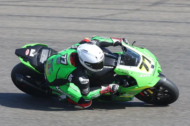 Pascal Schneider auf seiner Kawasaki 1000 ccm | Foto: Thomas Haas