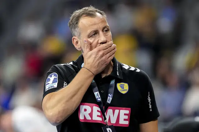 Löwen-Trainer Maik Machulla wartet in der Liga mit seinem Team nun seit drei Spielen auf einen Sieg.  | Foto: Zimmermann/PIX-Sportfotos