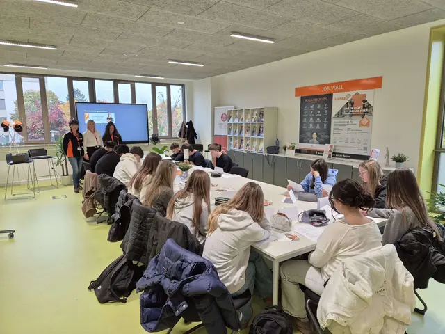 Auftakt für die neue Talent Company: Bewerbertraining an der Carl-Benz-Gesamtschule Wörth | Foto: Römer/gratis