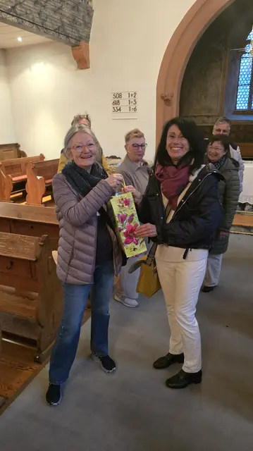 Herzlichen Dank an Simone Neusüß von der Vorsitzenden Martina Roth | Foto: Michael Walter