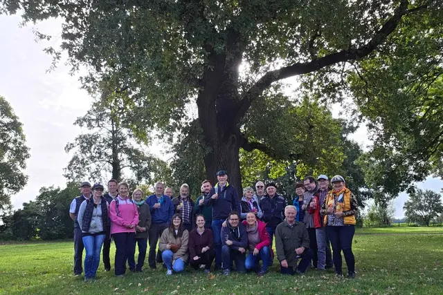 Vor dem Aufbruch zu "Nidsem wandert" | Foto: TV Kleinniedesheim (2025)