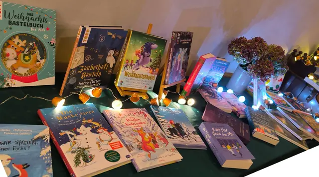 Bei der Buchausstellung kann man erste Weihnachtsgeschenke in gemütlicher Atmosphäre finden. | Foto: KÖB