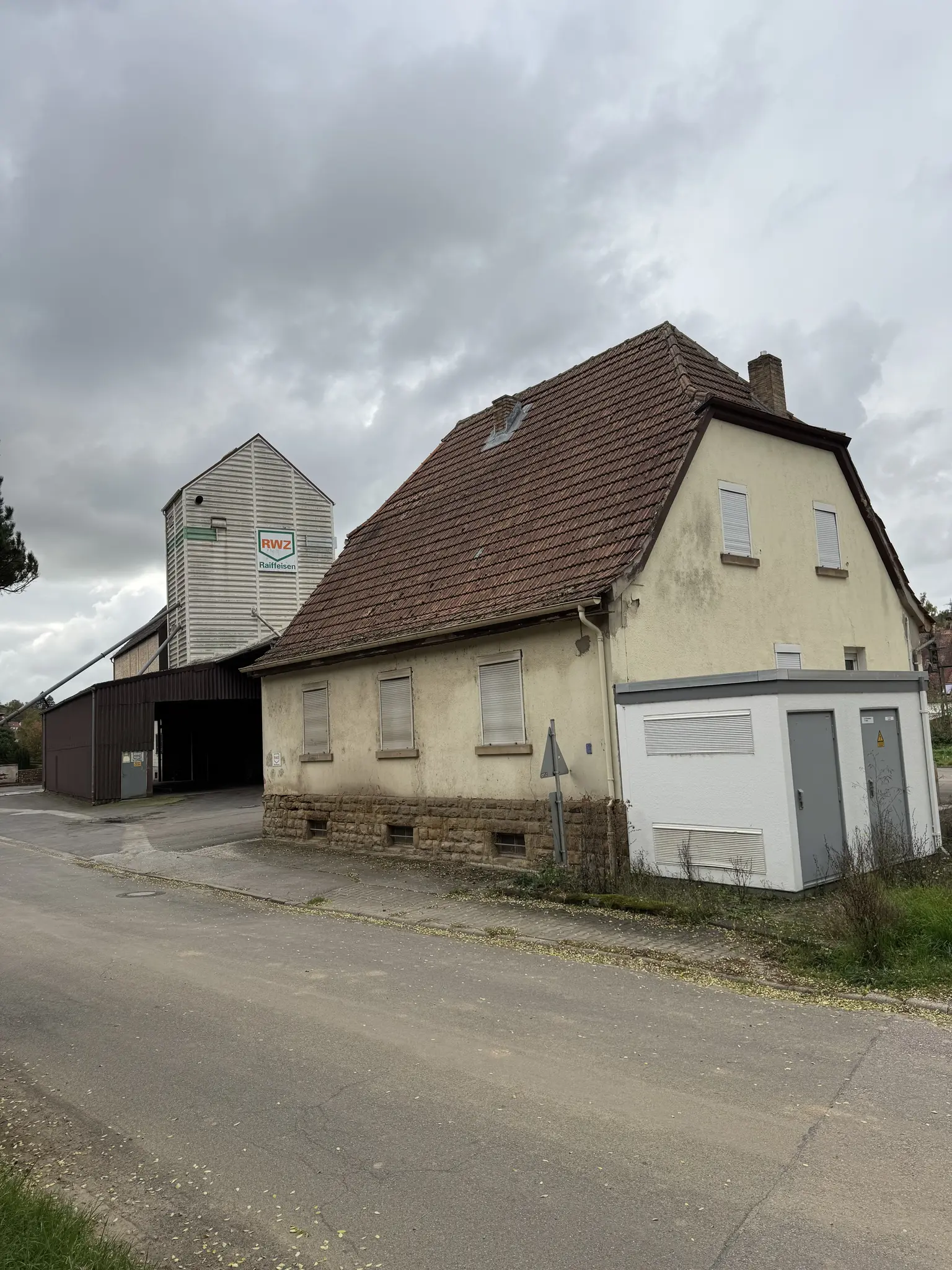 Raiffeisen Alsenz schliet zum 30. November 2025: Landwirte sehr verrgert  - Alsenz-Obermoschel