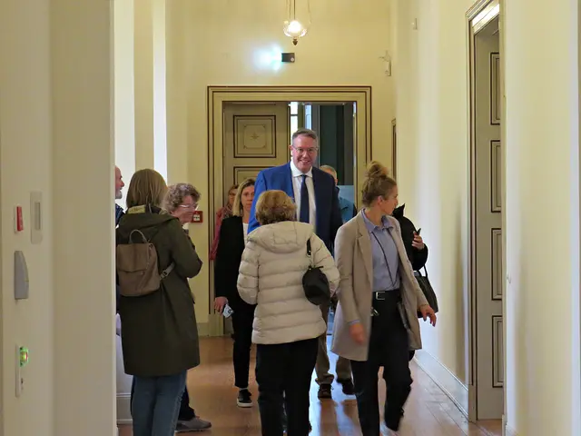 Ankunft des hohen Besuches von Alexander Schweitzer | Foto: Brigitte Melder