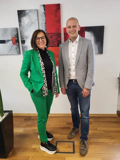 Bürgermeisterin Iris Fleisch und Landtagsabgeordneter Florian Bellaire | Foto: Verbandsgemeinde Hagenbach