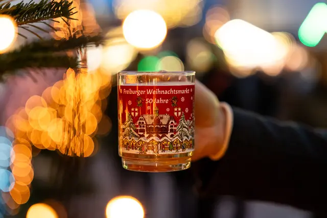 auf einen leckeren Glühwein | Foto:  © FWTM / Urheber: Bender