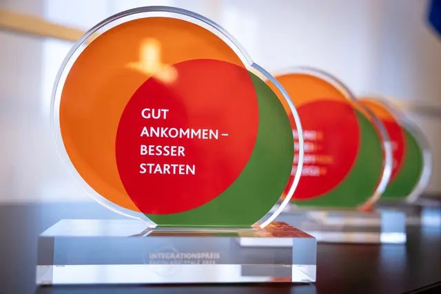 Integrationspreis Rheinland-Pfalz 2025 in der Kategorie „Gut ankommen – besser starten“ für Pirmasens. | Foto: Foto: Jana Kay