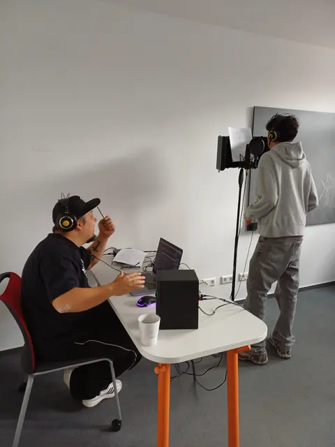 Beim Rap-Workshop des LSC. | Foto: Anpfiff ins Leben