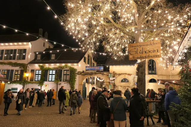 Festliche Stimmung pur: Der Deidesheimer Advent und Weihnachtsmarkt 2025 | Foto: Tourist Service GmbH Deidesheim