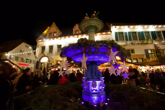 Der Weihnachtsmarkt in Deidesheim zählt zu den romantischsten Weihnachtsmärkten Deutschlands | Foto: Tourist Service GmbH Deidesheim