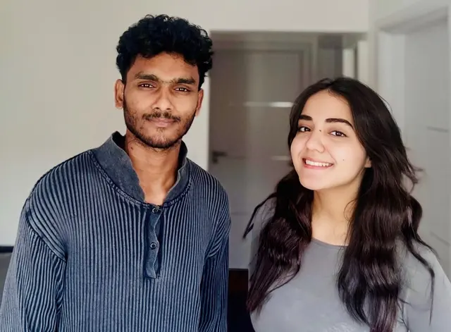 Athul Mohanan (links) und Loubna Mansouri Chafi

 | Foto: Loubna Mansouri Chafi (Selfie)