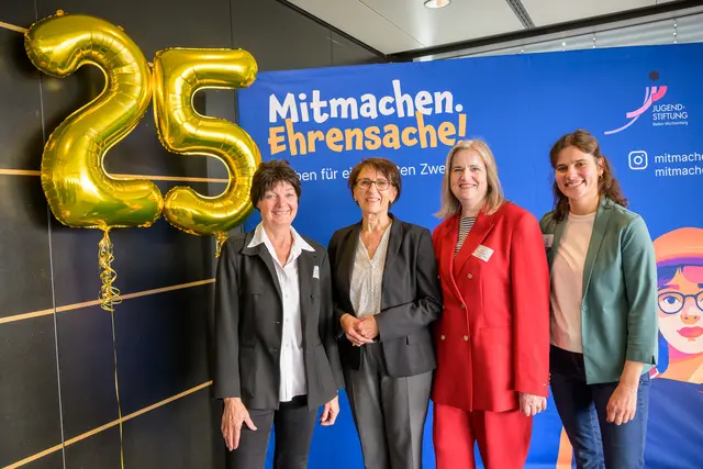 v.l.n.r. Gabi Kircher, Dr. Ute Leidig, Dr. Höckele-Häfner, Salome Ebinger  | Foto: © Marc Doradzillo 