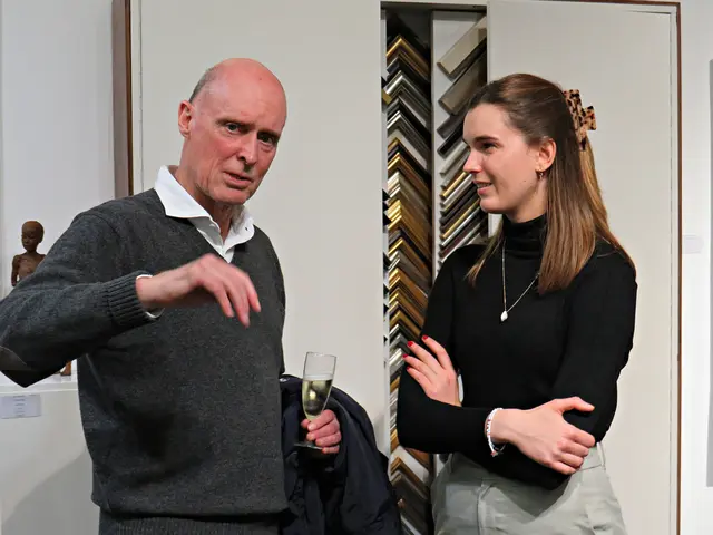 Katarina Lauth im Gespräch mit einem Gast | Foto: Brigitte Melder