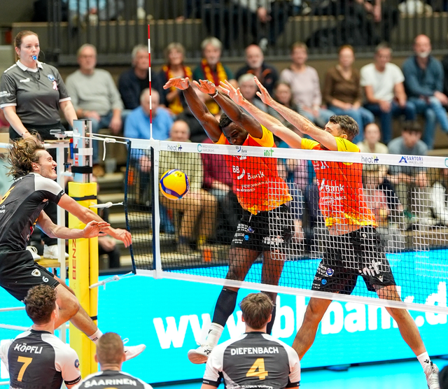 Block dicht... Sowohl gegen Ludwigsburg als auch gegen den VCO Berlin überzeugte die BADEN VOLLEYS mit Kampfgeist. | Foto: Jasmin Frauendorf