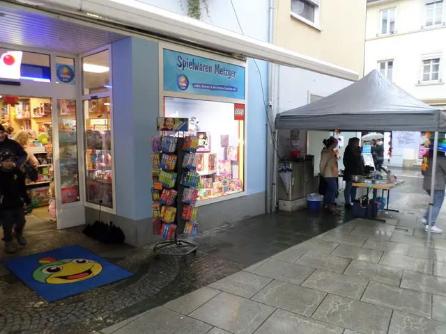 Spielwaren Metzger hat geöffnet. Hier kann man sich mit den Weihnachtsgeschenken für die Kinder eindecken. | Foto: Anja Stemler