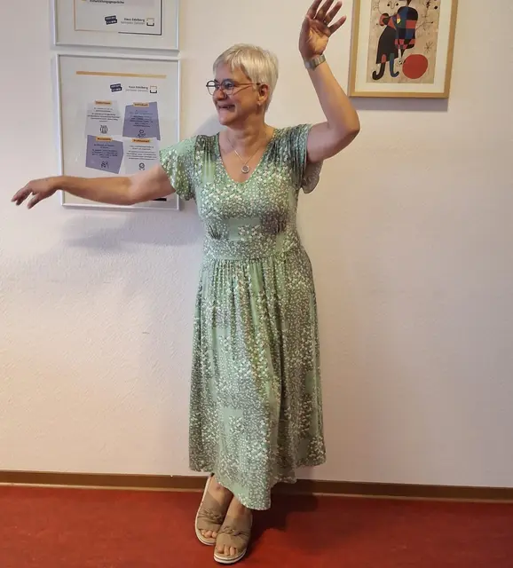 Pflege Bruchmühlbach-Miesau: Die neue PDL Nicole Benz schätzt die engagierten Mitarbeiter, vor allem die neuen aus Tunesien, von denen sie gelernt hat, dass man das Leben auch mal tanzen muss. Pflegeleitbild und Mitarbeiterkonzept machen es allen leichter, als Team gut zu funktionieren. | Foto: Haus Edelberg Bruchmühlbach-Miesau