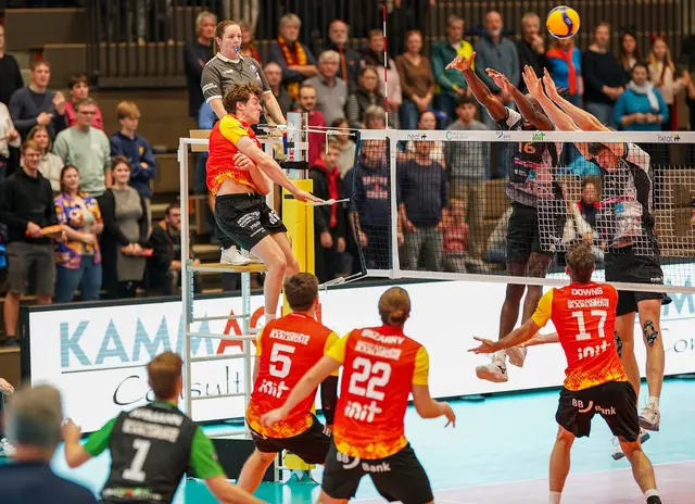 Nach dem Spiel gegen den VCO Berlin wurde John Obi auch in der Partie gegen Volley Goats Mitteldeutschland zum MVP gewählt. 28 Punkte sammelte der kanadische Diagonalangreifer für die BADEN VOLLEYS. Leider reichte es nicht ganz zum Sieg.  | Foto: Jasmina Frauendorf