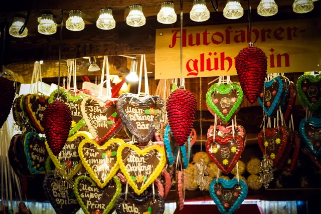 Der Weihnachtsmarkt Beckingen lädt auch ins Winterdorf auf dem Übertagegelände des Besucherbergwerks Düppenweiler | Foto: Cornelia Bauer