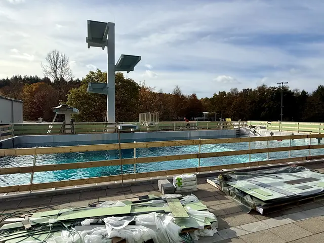 Während der Sanierung: das Springerbecken im Warmfreibad Kaiserslautern | Foto: Stadt Kaiserslautern/gratis